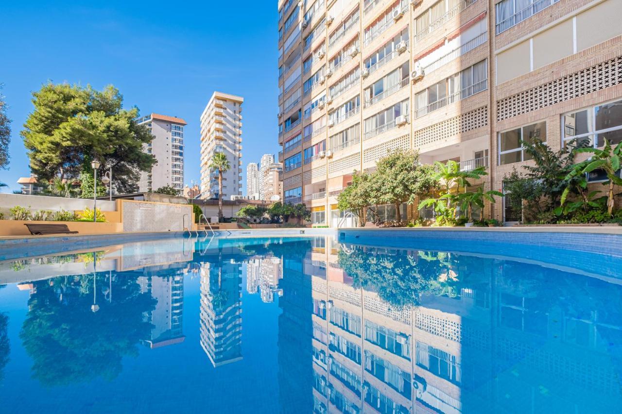Karola Apartment 12-C Levante Beach Бенидорм Екстериор снимка
